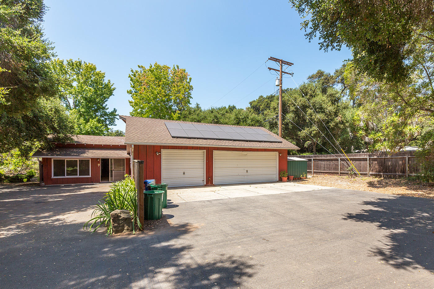 426 North Ontare Road Santa Barbara, CA 93105 - Photo 29 of 32 Lots of parking!