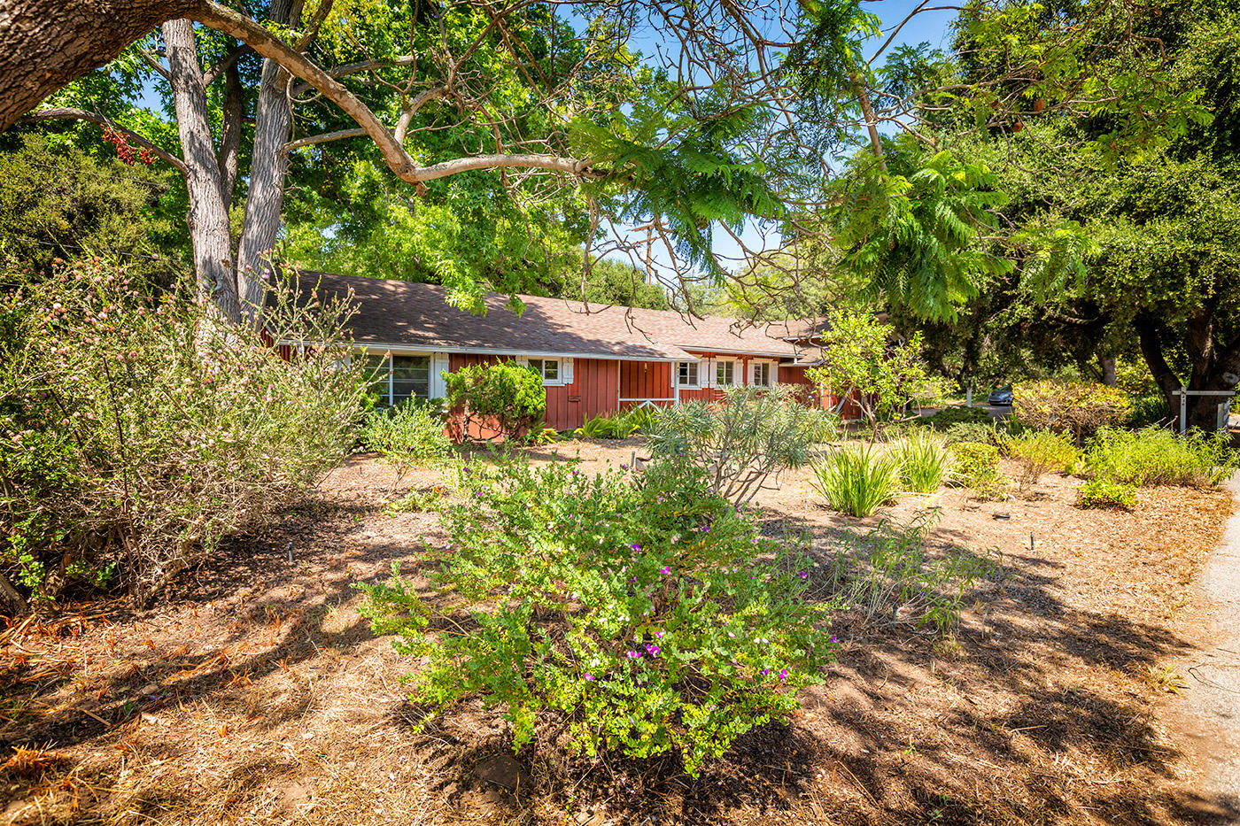 426 North Ontare Road Santa Barbara, CA 93105 - Photo 4 of 32 House tucked on 3/4 acre