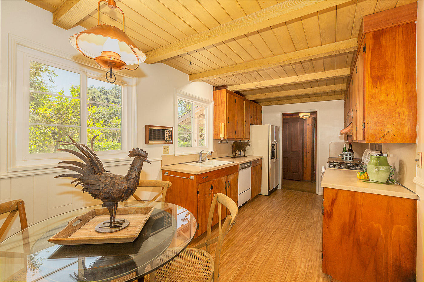 426 North Ontare Road Santa Barbara, CA 93105 - Photo 5 of 32 Kitchen with dining area