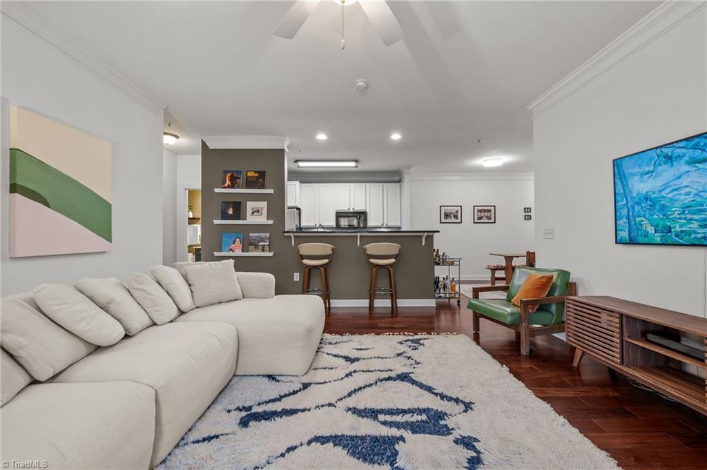 108 Sunset Circle, Unit 203 Greensboro, NC 27408 - Photo 13 of 38