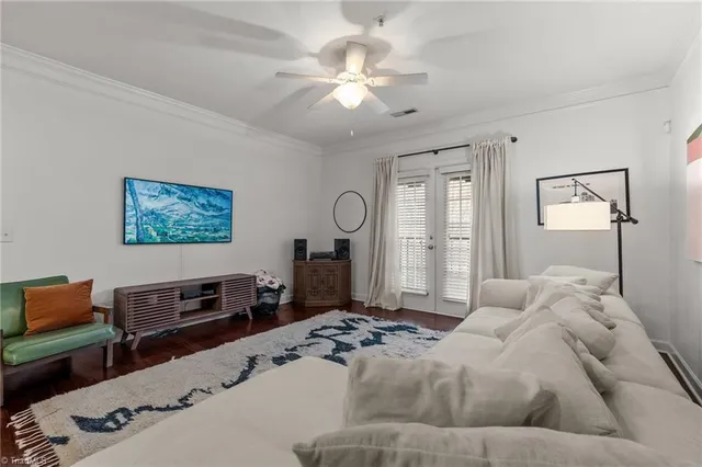 $228,500 | 108 Sunset Circle, Unit 203, Greensboro, NC 27408