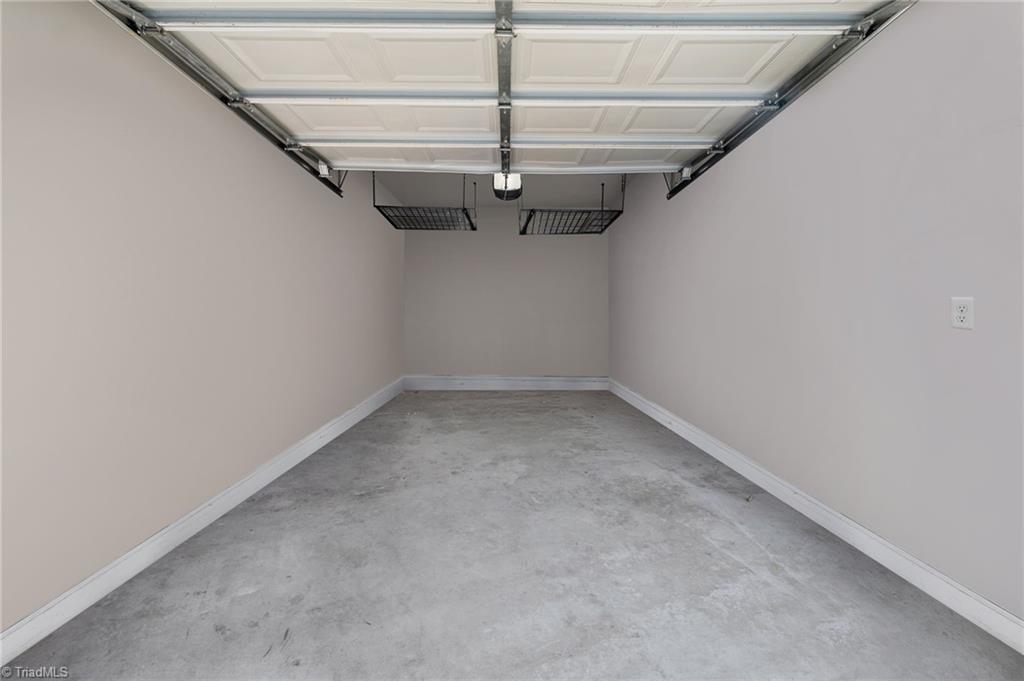 108 Sunset Circle, Unit 203 Greensboro, NC 27408 - Photo 28 of 38