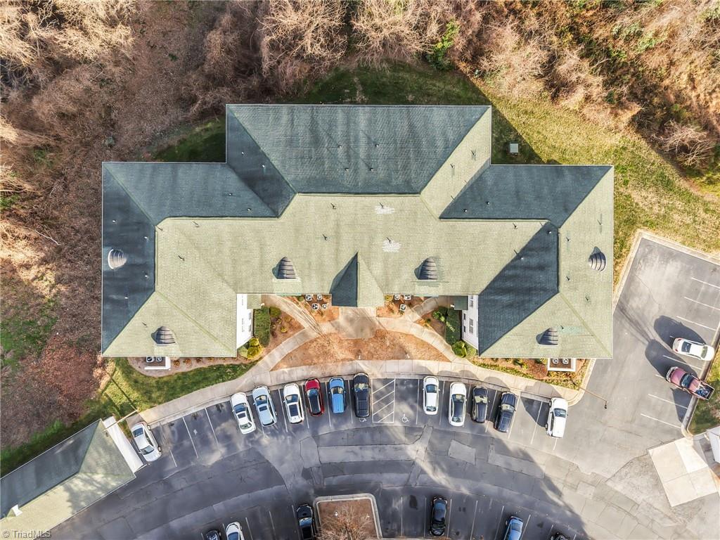 108 Sunset Circle, Unit 203 Greensboro, NC 27408 - Photo 30 of 38