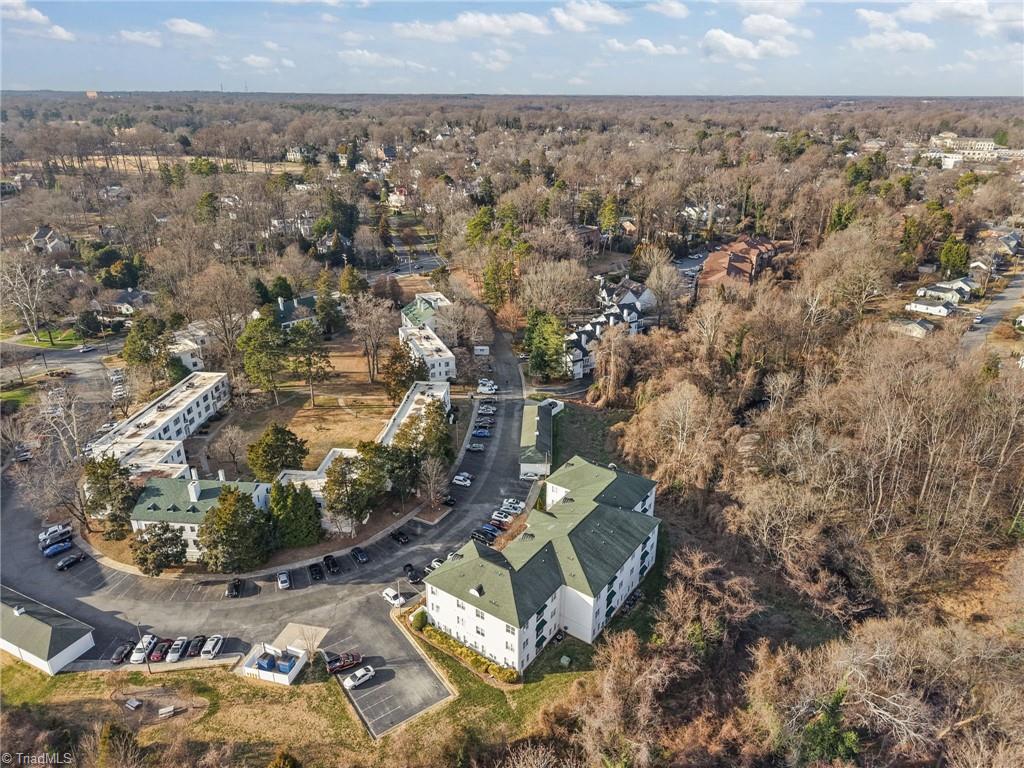 108 Sunset Circle, Unit 203 Greensboro, NC 27408 - Photo 35 of 38