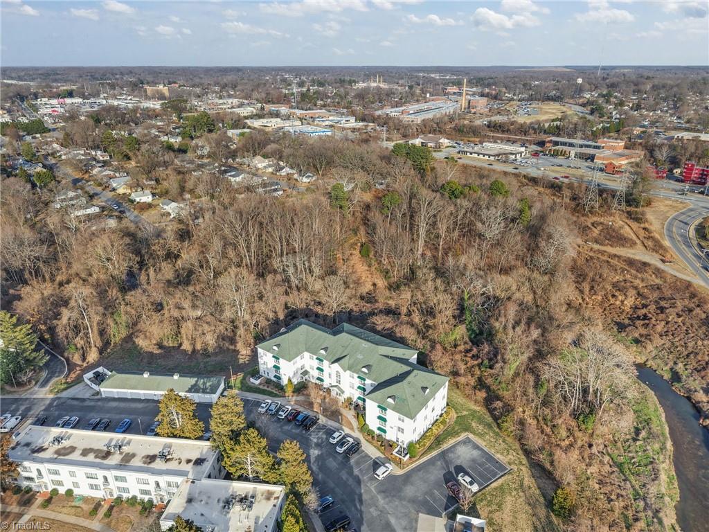 108 Sunset Circle, Unit 203 Greensboro, NC 27408 - Photo 36 of 38