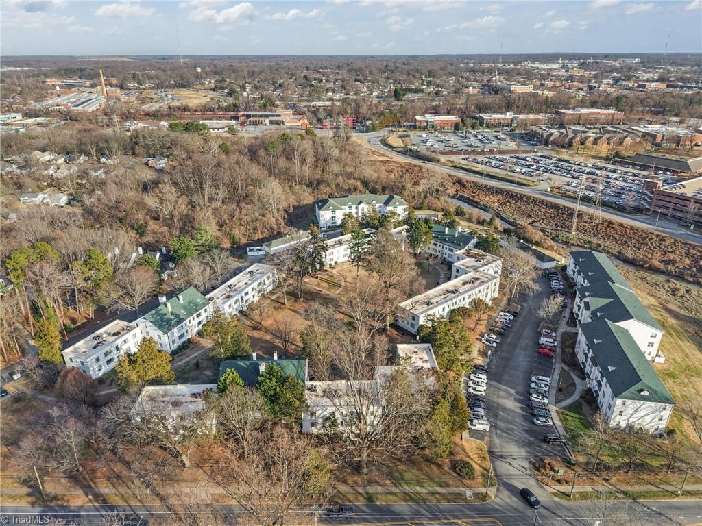 108 Sunset Circle, Unit 203 Greensboro, NC 27408 - Photo 37 of 38