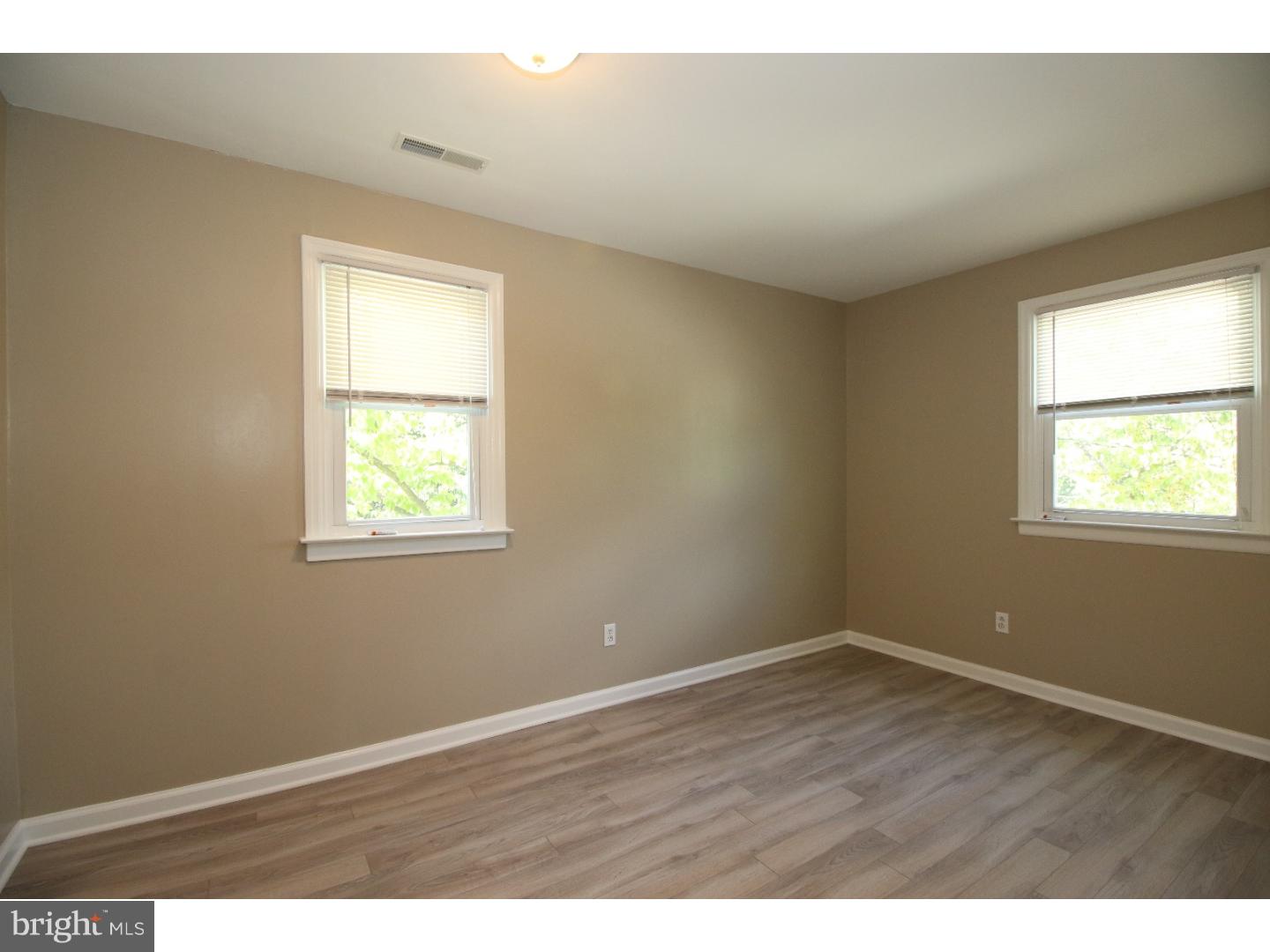 306 3rd Avenue Lindenwold, NJ 08021 - Photo 6 of 25 Gallery Image 6