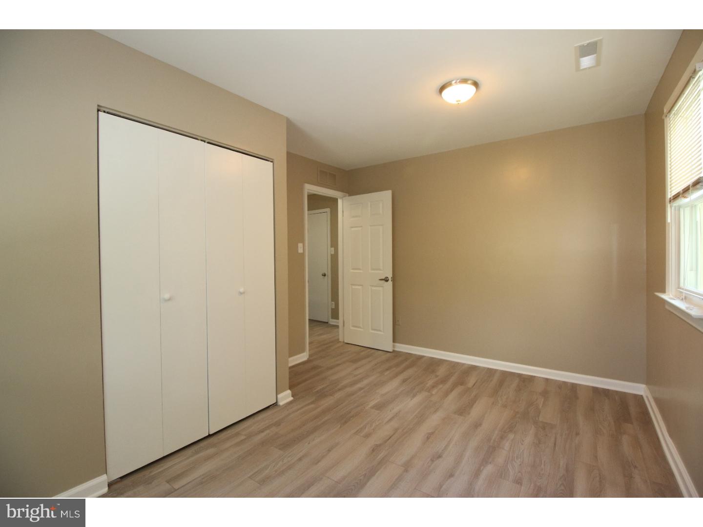 306 3rd Avenue Lindenwold, NJ 08021 - Photo 8 of 25 Gallery Image 8