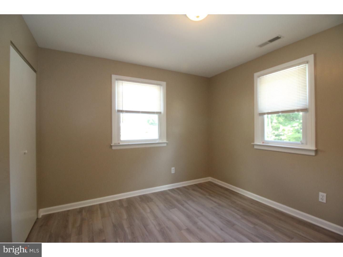 306 3rd Avenue Lindenwold, NJ 08021 - Photo 9 of 25 Gallery Image 9