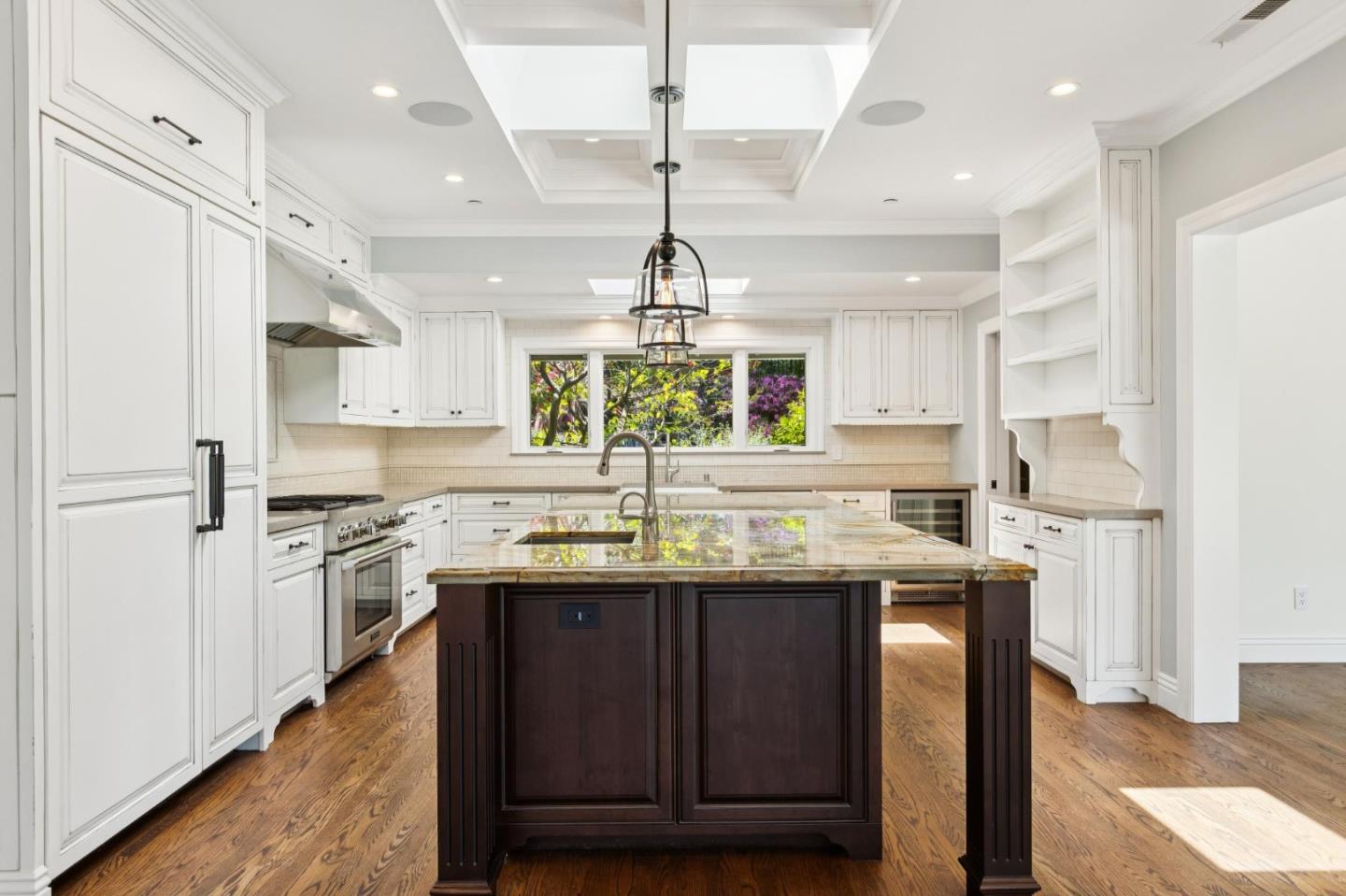 520 Darrell Road Hillsborough, CA 94010 - Photo 2 of 7