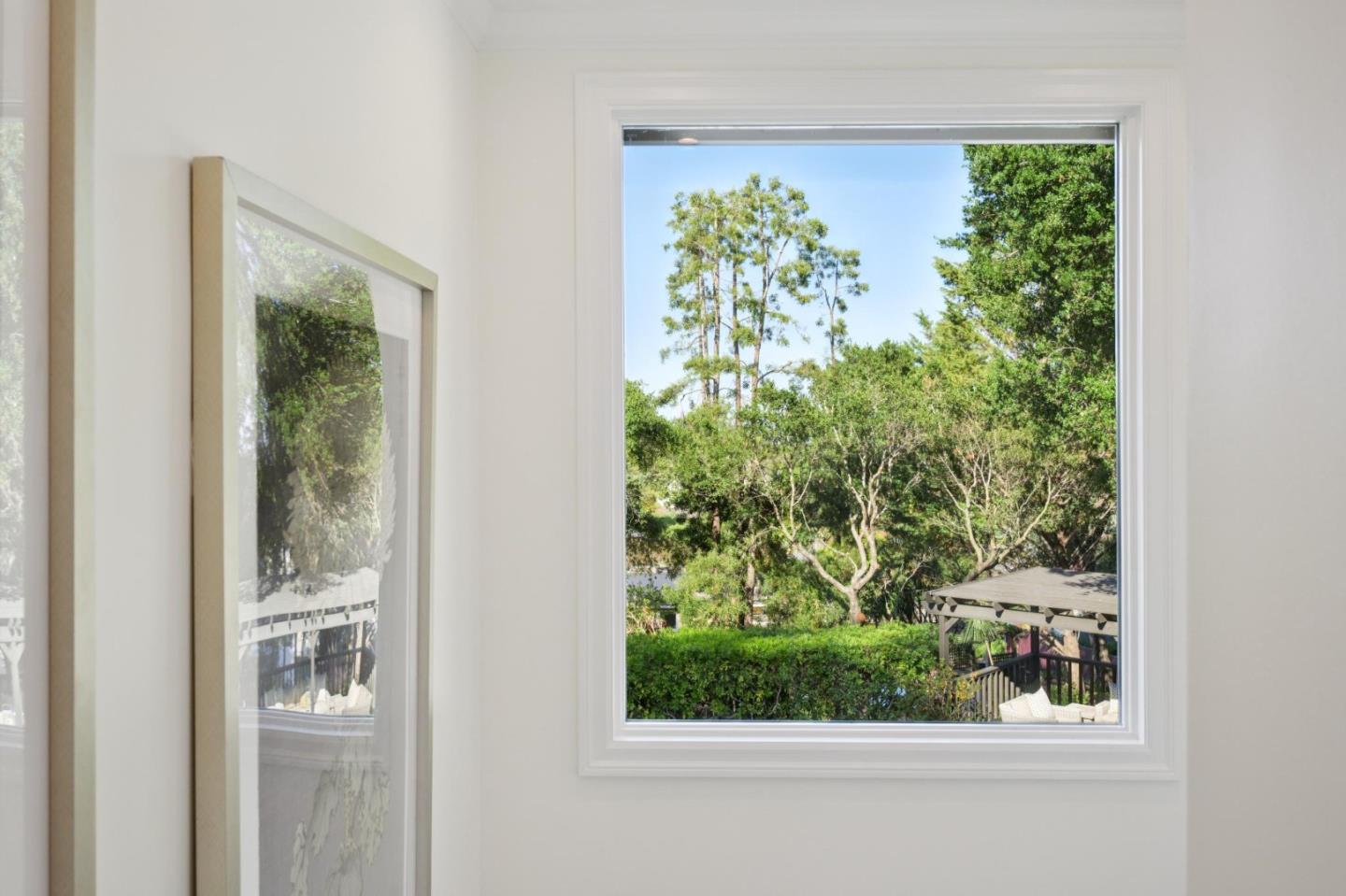 520 Darrell Road Hillsborough, CA 94010 - Photo 25 of 104