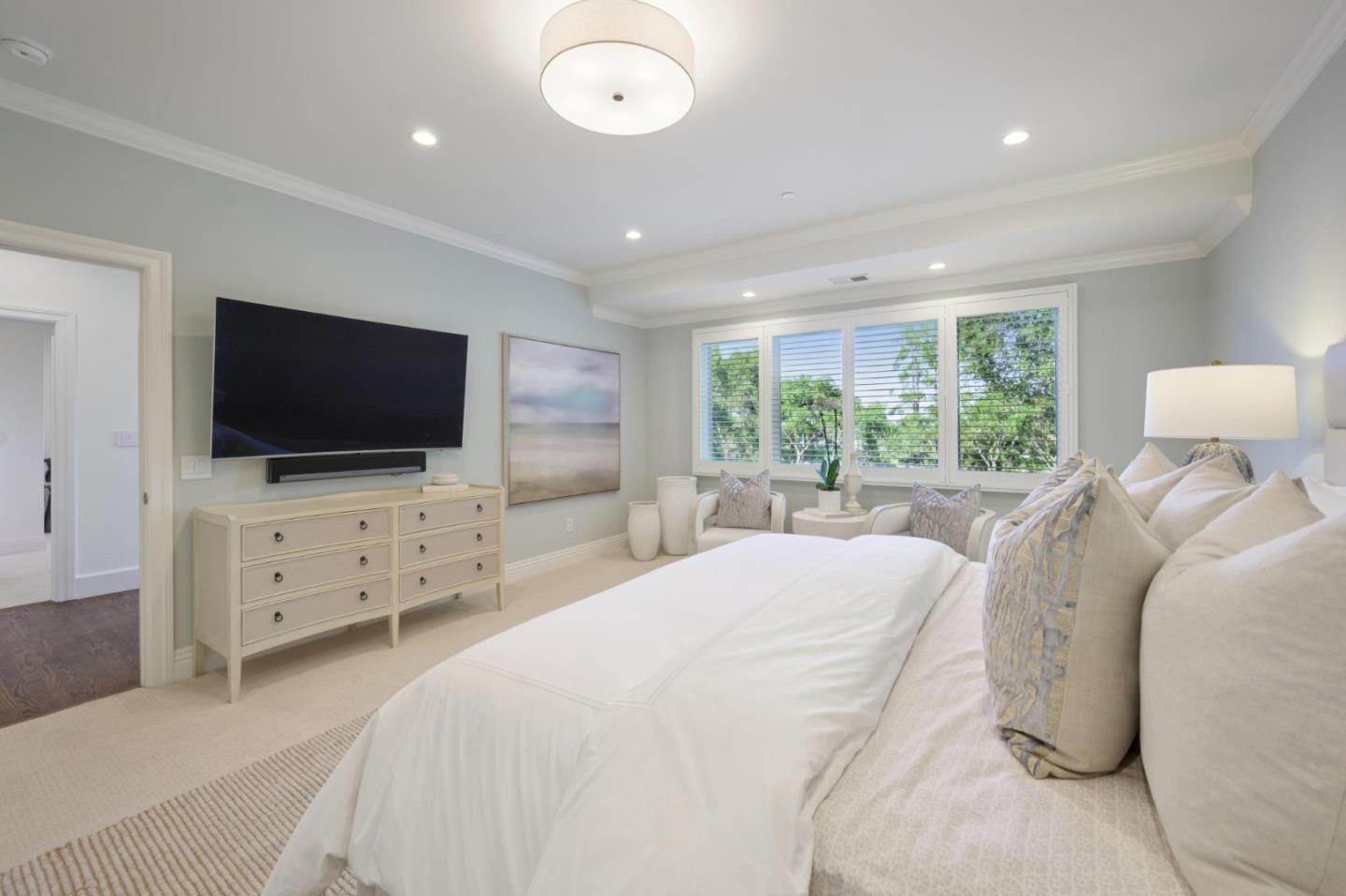 520 Darrell Road Hillsborough, CA 94010 - Photo 28 of 104