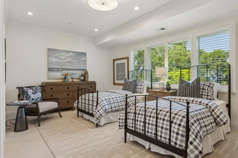 $6,895,000 | 520 Darrell Road, Hillsborough, CA 94010