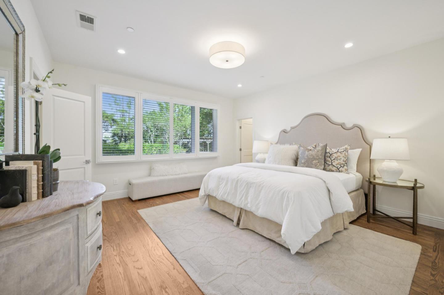 520 Darrell Road Hillsborough, CA 94010 - Photo 43 of 104