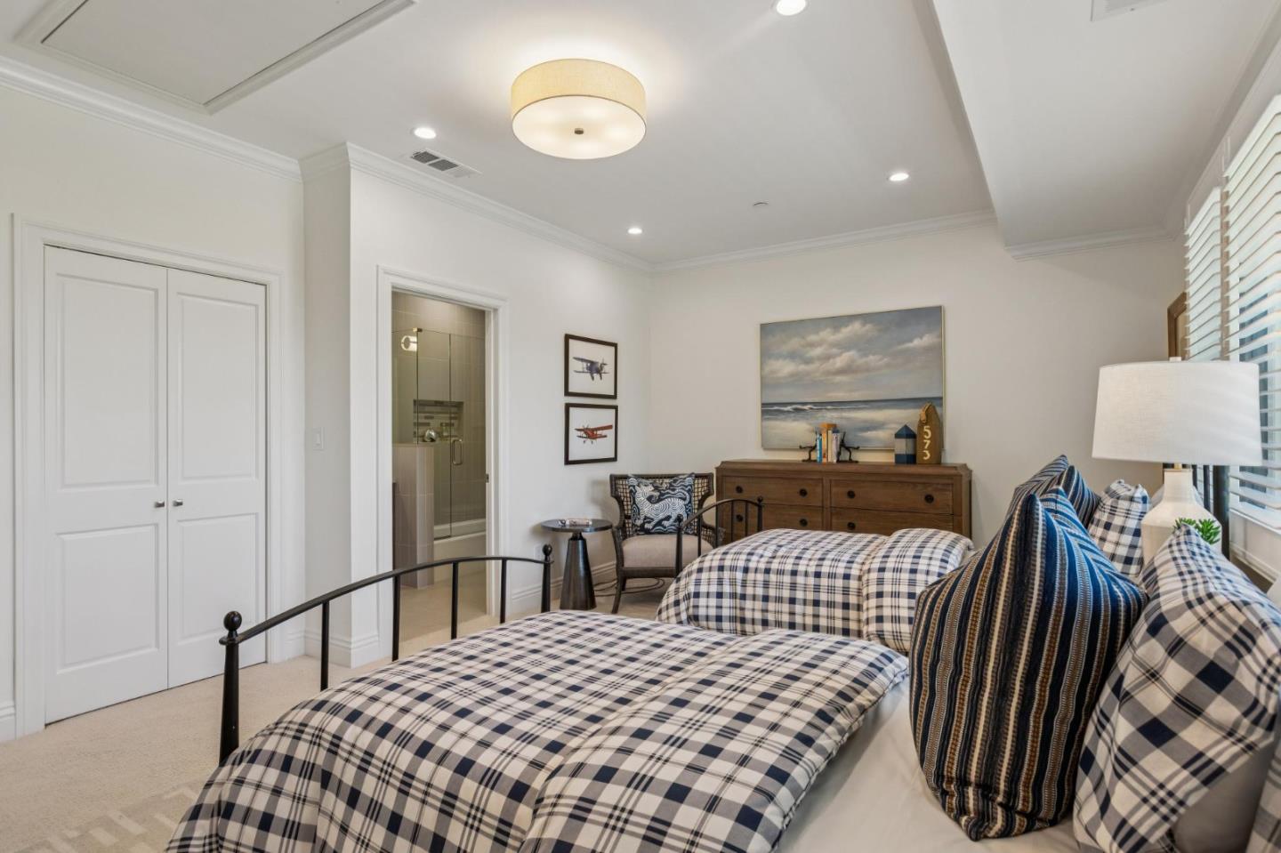 520 Darrell Road Hillsborough, CA 94010 - Photo 43 of 104