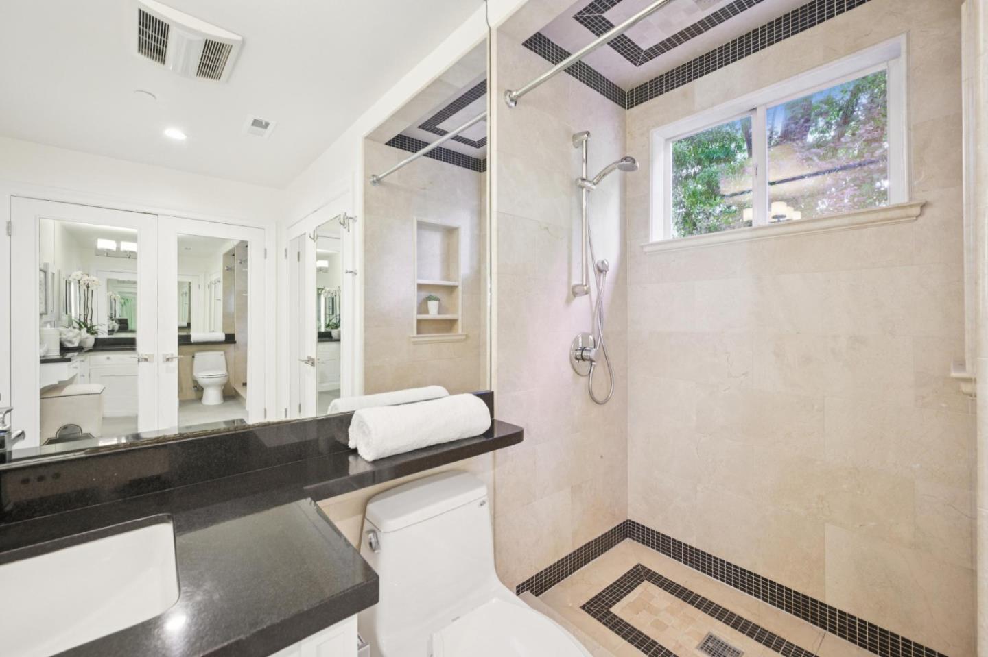 520 Darrell Road Hillsborough, CA 94010 - Photo 46 of 104