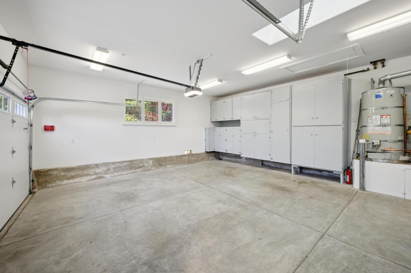 520 Darrell Road Hillsborough, CA 94010 - Photo 59 of 104