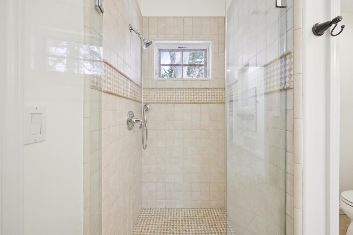 520 Darrell Road Hillsborough, CA 94010 - Photo 60 of 104