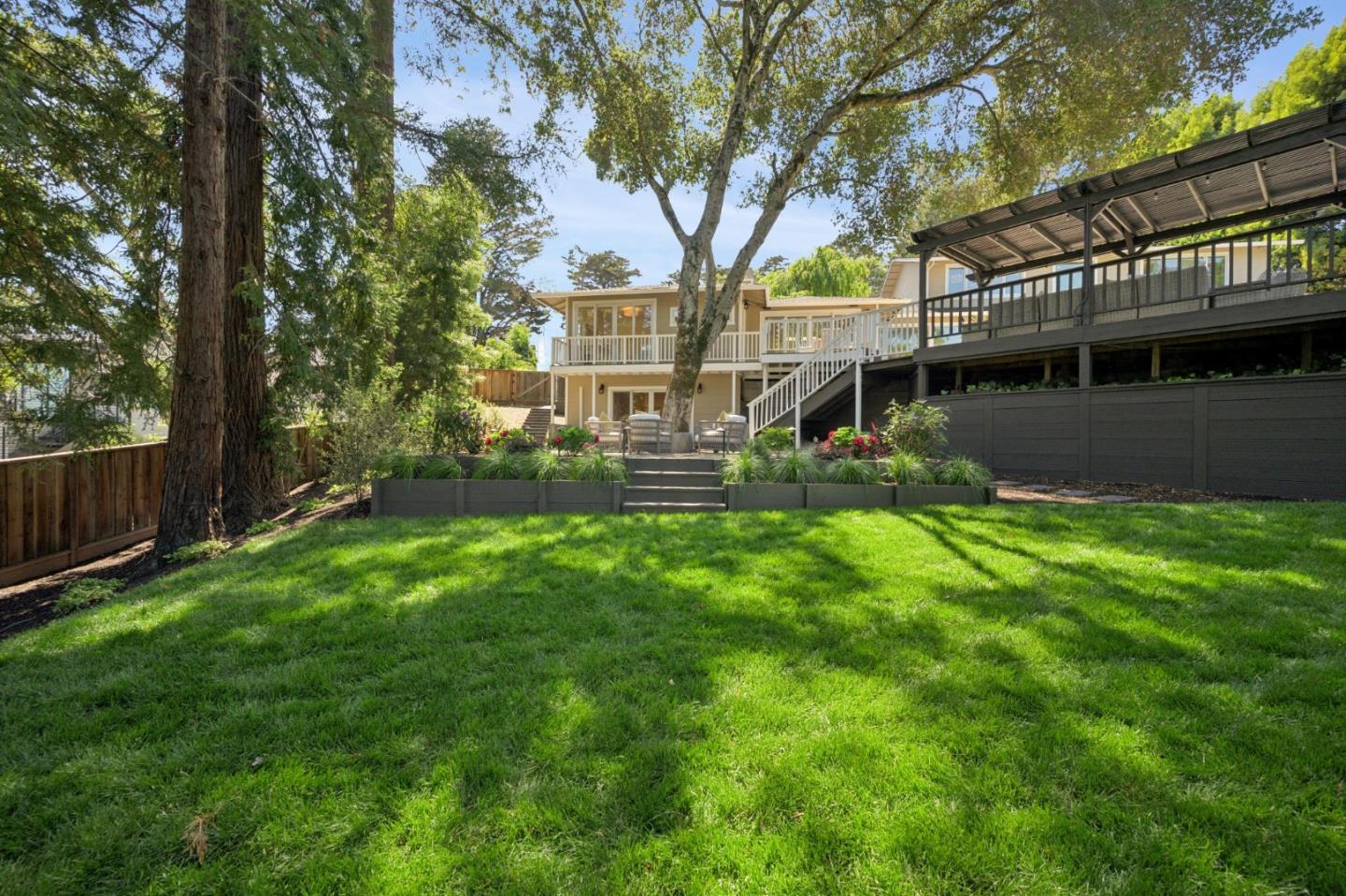 520 Darrell Road Hillsborough, CA 94010 - Photo 73 of 104