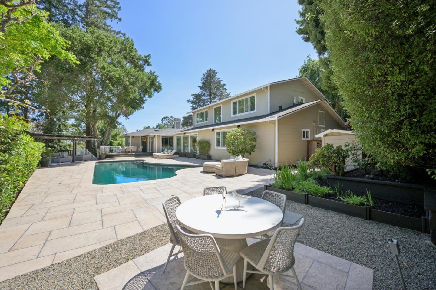 520 Darrell Road Hillsborough, CA 94010 - Photo 76 of 104