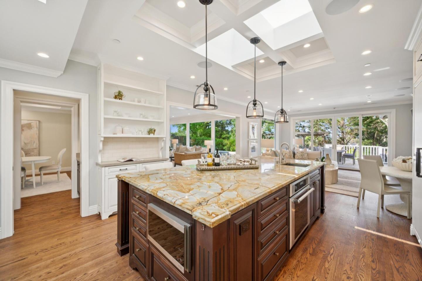 520 Darrell Road Hillsborough, CA 94010 - Photo 10 of 104