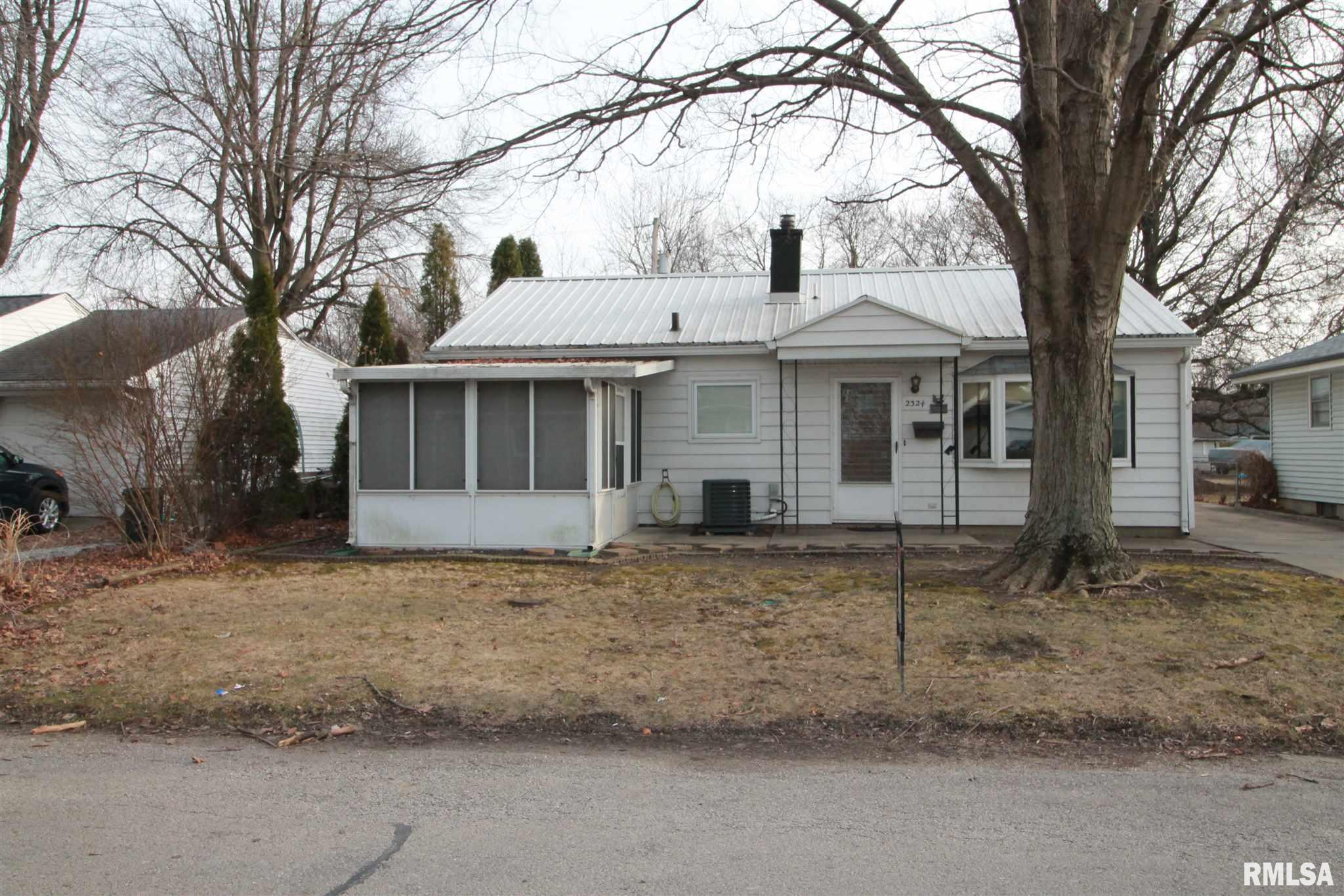 2324 Huntington Road Springfield, IL 62703 - Photo 35 of 43 Gallery Image 35