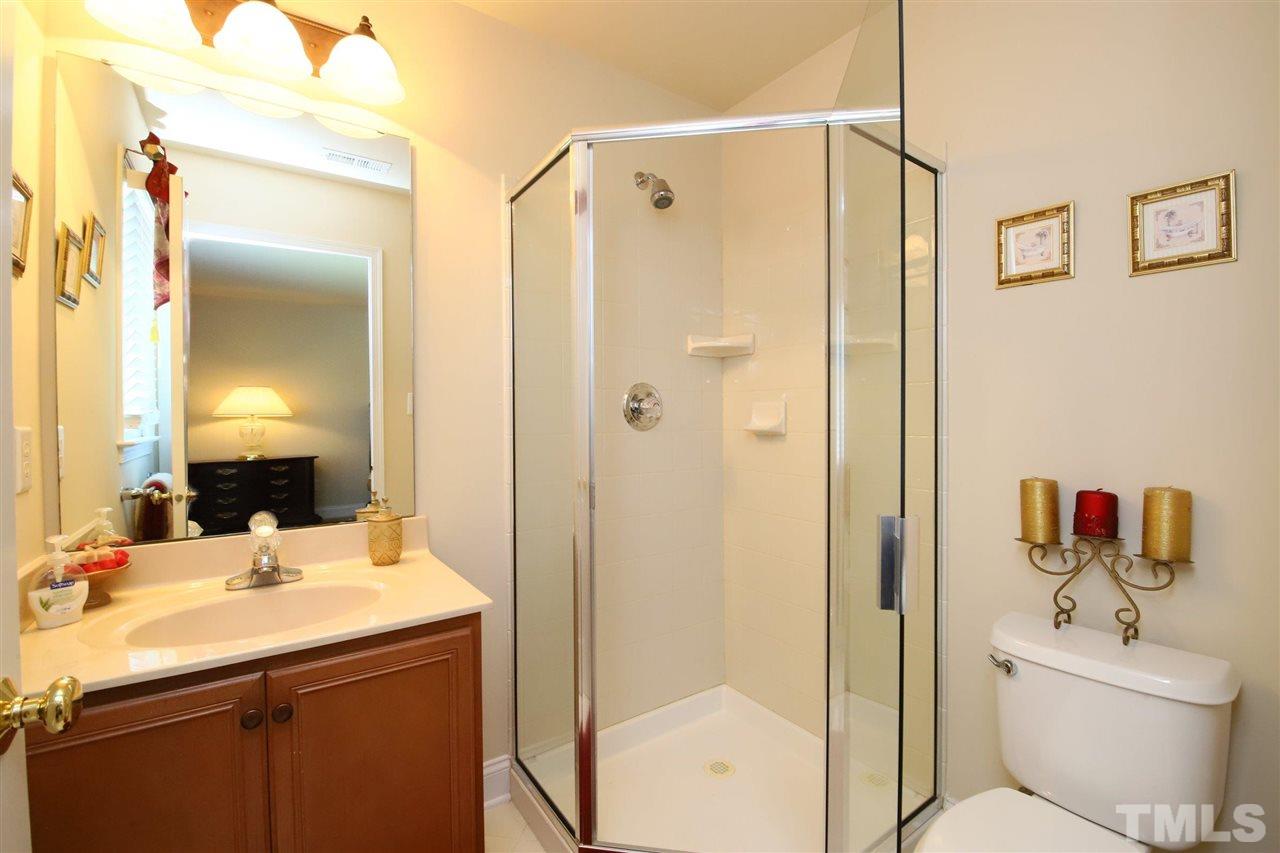 11319 Ridgegate Drive Raleigh, NC 27617 - Photo 15 of 21 upstairs master bath
