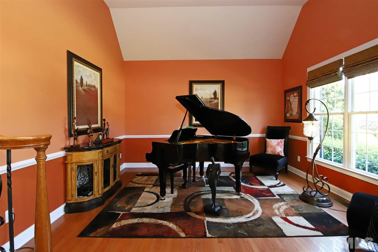 11319 Ridgegate Drive Raleigh, NC 27617 - Photo 5 of 21 Gallery Image 5