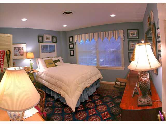 7202 Merriam Road Indianapolis, IN 46240 - Photo 8 of 12 Gallery Image 8