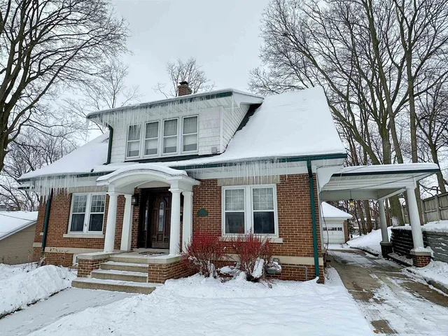 $425,000 | 326 South Wisconsin Street, Janesville, WI 53545