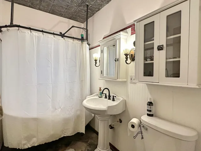 $425,000 | 326 South Wisconsin Street, Janesville, WI 53545