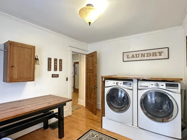 $400,000 | 326 South Wisconsin Street, Janesville, WI 53545