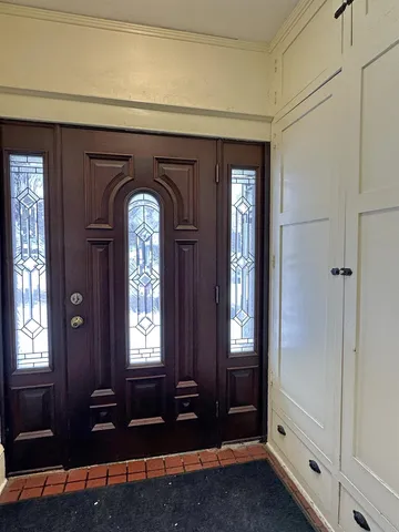 $400,000 | 326 South Wisconsin Street, Janesville, WI 53545