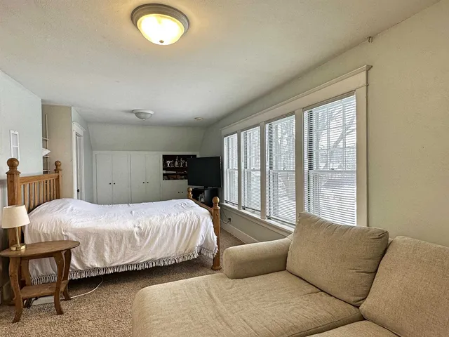 $400,000 | 326 South Wisconsin Street, Janesville, WI 53545