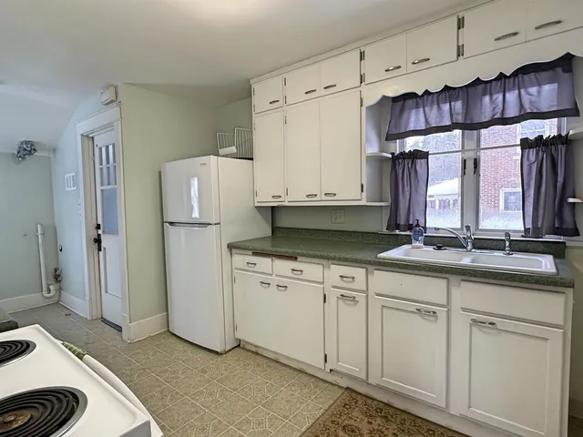 $400,000 | 326 South Wisconsin Street, Janesville, WI 53545