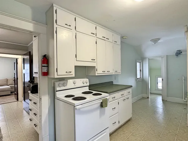 $400,000 | 326 South Wisconsin Street, Janesville, WI 53545