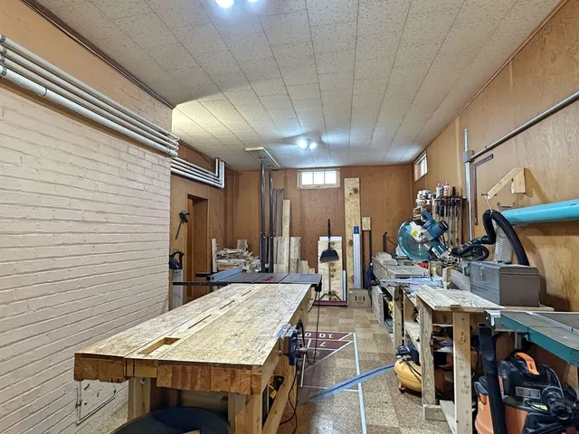 $400,000 | 326 South Wisconsin Street, Janesville, WI 53545