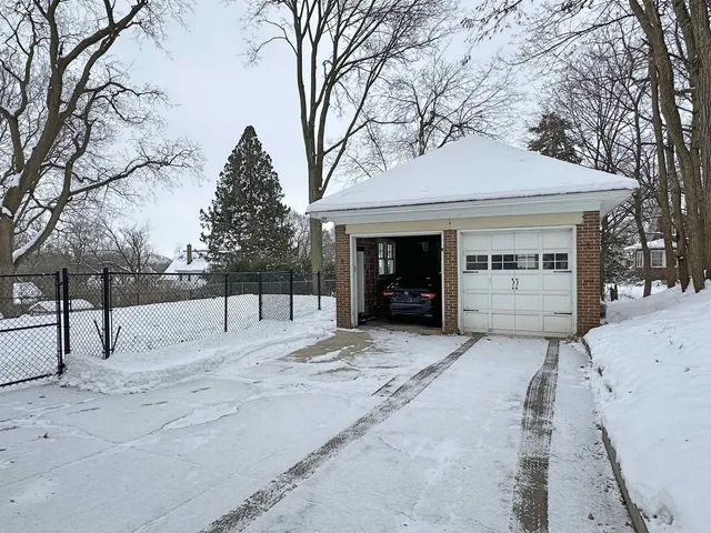 $425,000 | 326 South Wisconsin Street, Janesville, WI 53545