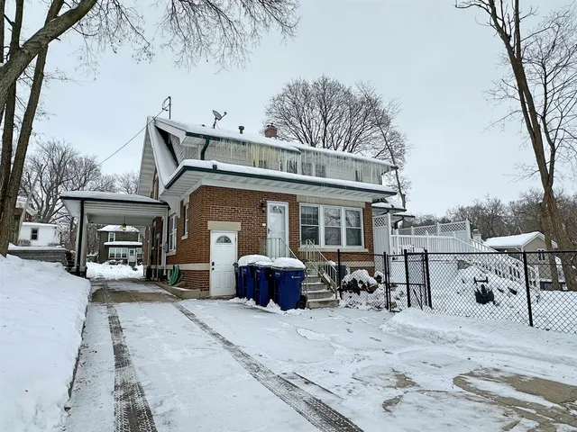 $425,000 | 326 South Wisconsin Street, Janesville, WI 53545