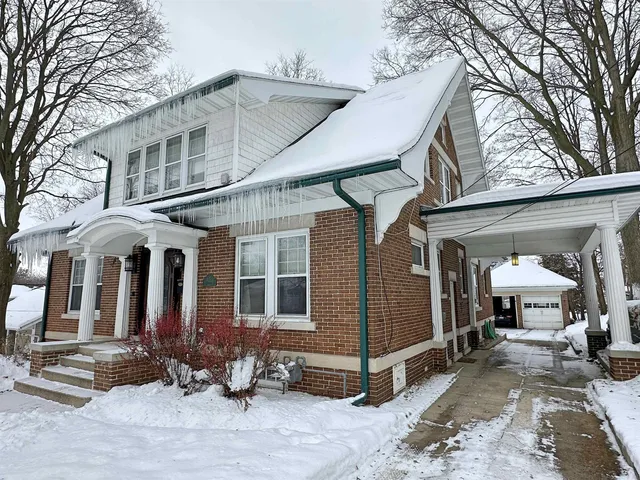 $425,000 | 326 South Wisconsin Street, Janesville, WI 53545