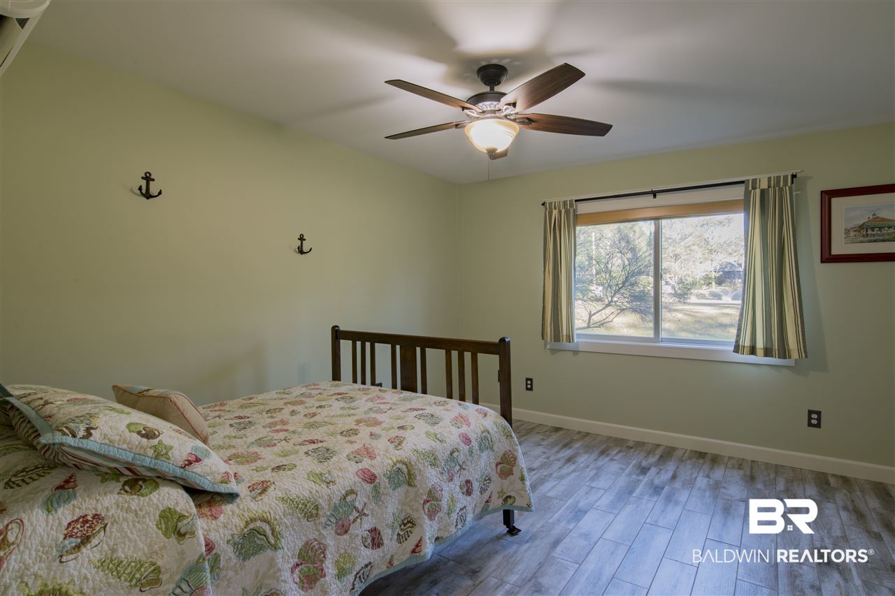 11064 Rosa Court Fairhope, AL 36532 - Photo 24 of 50 Cottage bedroom