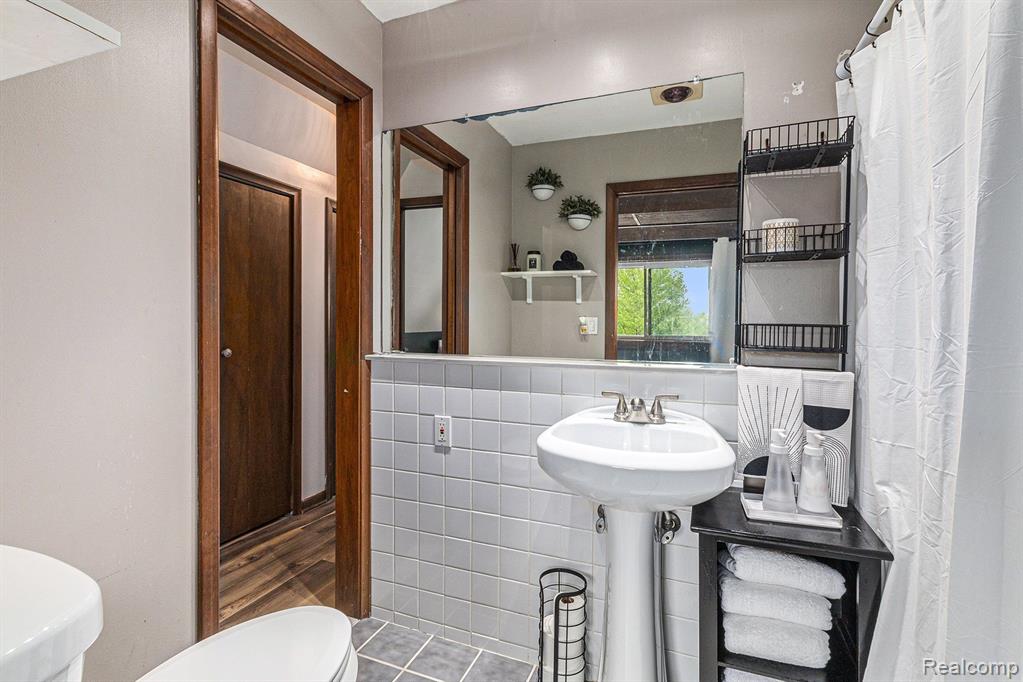 2126 Norton Road Howell, MI 48843 - Photo 28 of 54 Gallery Image 28