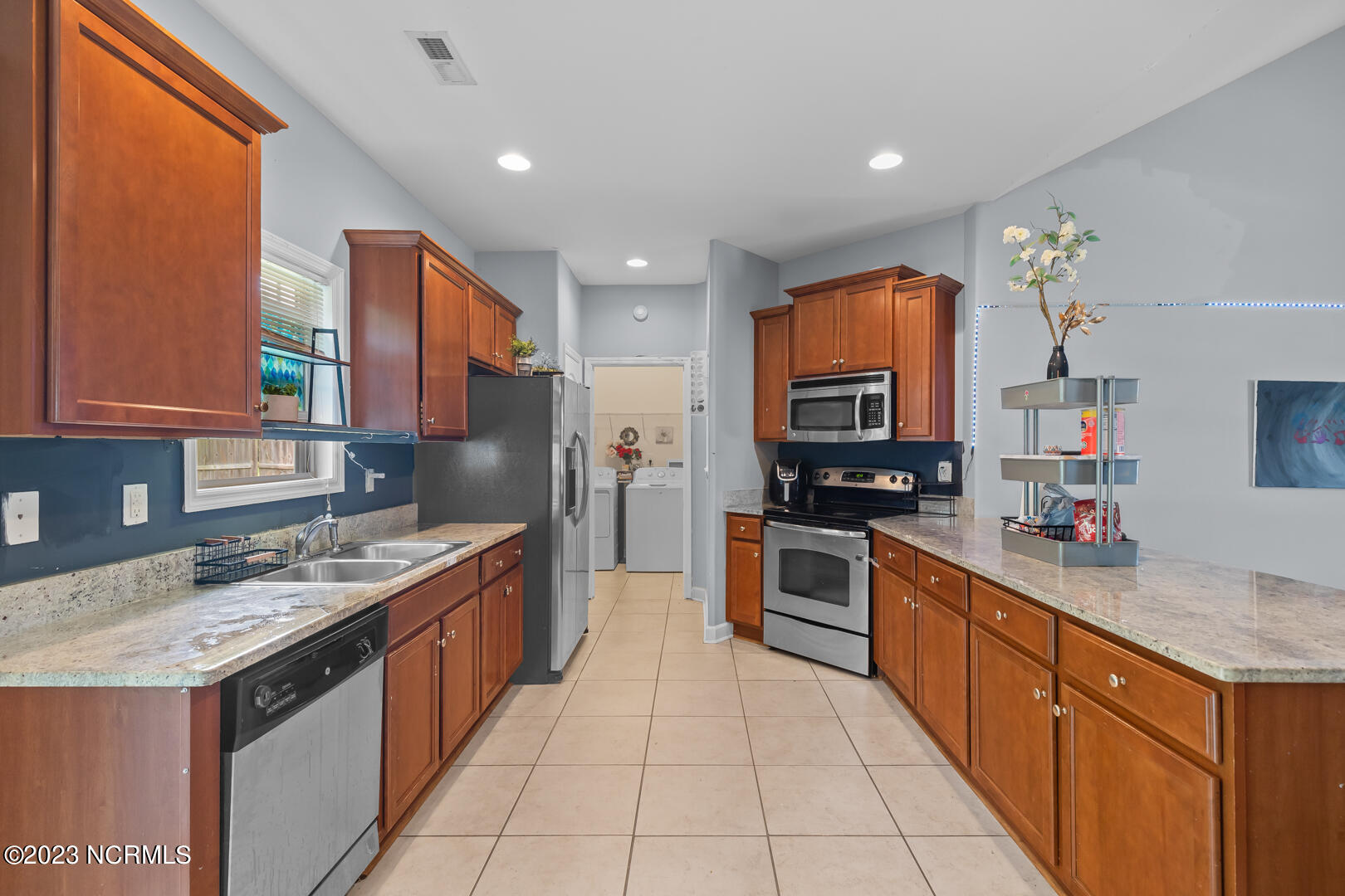 102 Ridge View Drive Jacksonville, NC 28540 - Photo 12 of 31 12