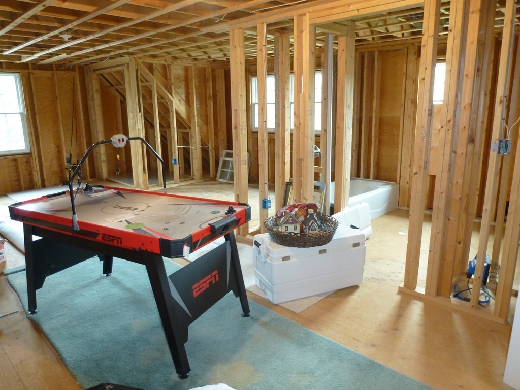 171 Kendall Road Tewksbury, MA 01876 - Photo 24 of 29 Gallery Image 24