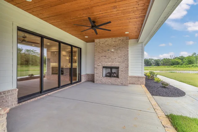 $1,049,000 | 7201 Denton Drive, Bell Buckle, TN 37020