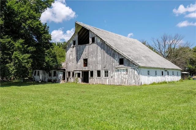 $219,000 | 3323 Hwy 160 N/a Independence Ks 67301 N/a, Independence, KS 67301