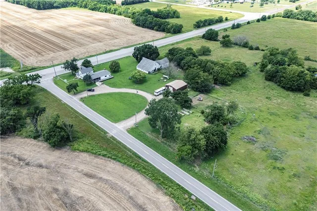 $219,000 | 3323 Hwy 160 N/a Independence Ks 67301 N/a, Independence, KS 67301