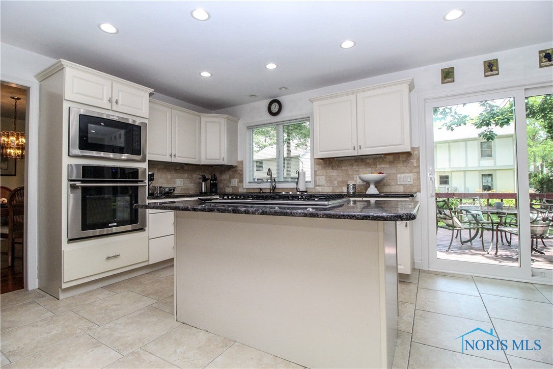 2416 Wealdstone Road Toledo, OH 43617 - Photo 12 of 50 Gallery Image 12
