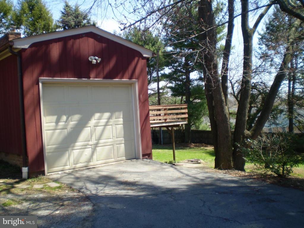 118 Springhouse Road Lancaster, PA 17603 - Photo 2 of 10 Gallery Image 2