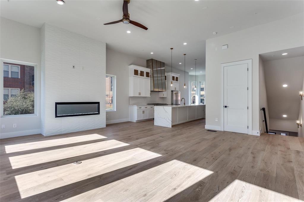 250 East Dallas Road, Unit 114 Grapevine, TX 76051 - Photo 7 of 30 Gallery Image 7